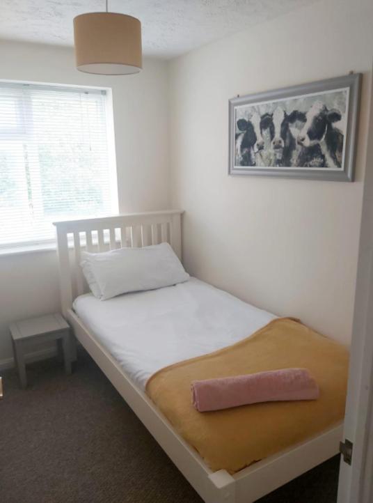 Kingsnorth Ashford Holiday Home Smithy Drive Sleeps 5 Free Wifi And Vehicle Parking מראה חיצוני תמונה